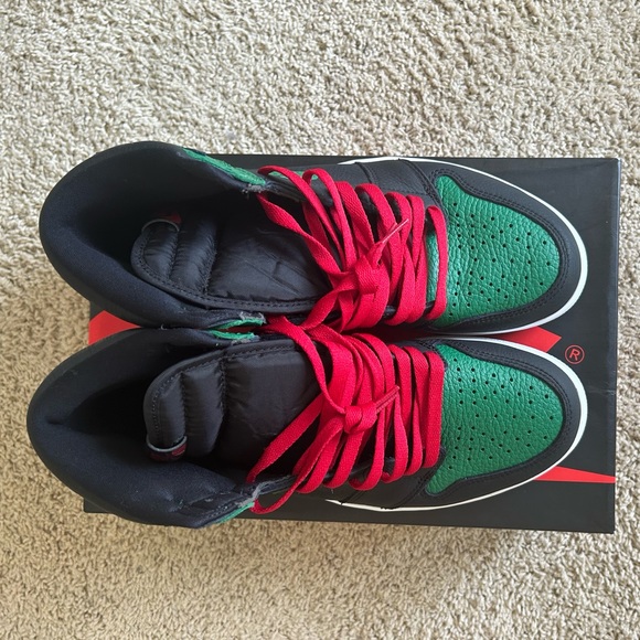 Jordan 1s ‘Pine’